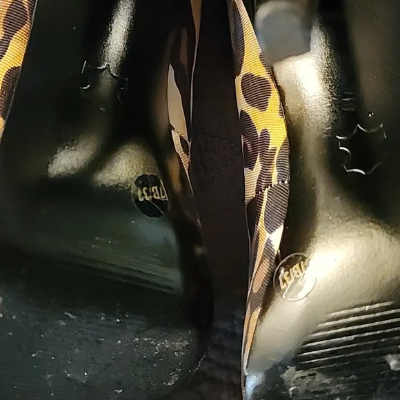 Jessica Simpson peeptoe Leopard platform heels - Picture 7 of 13